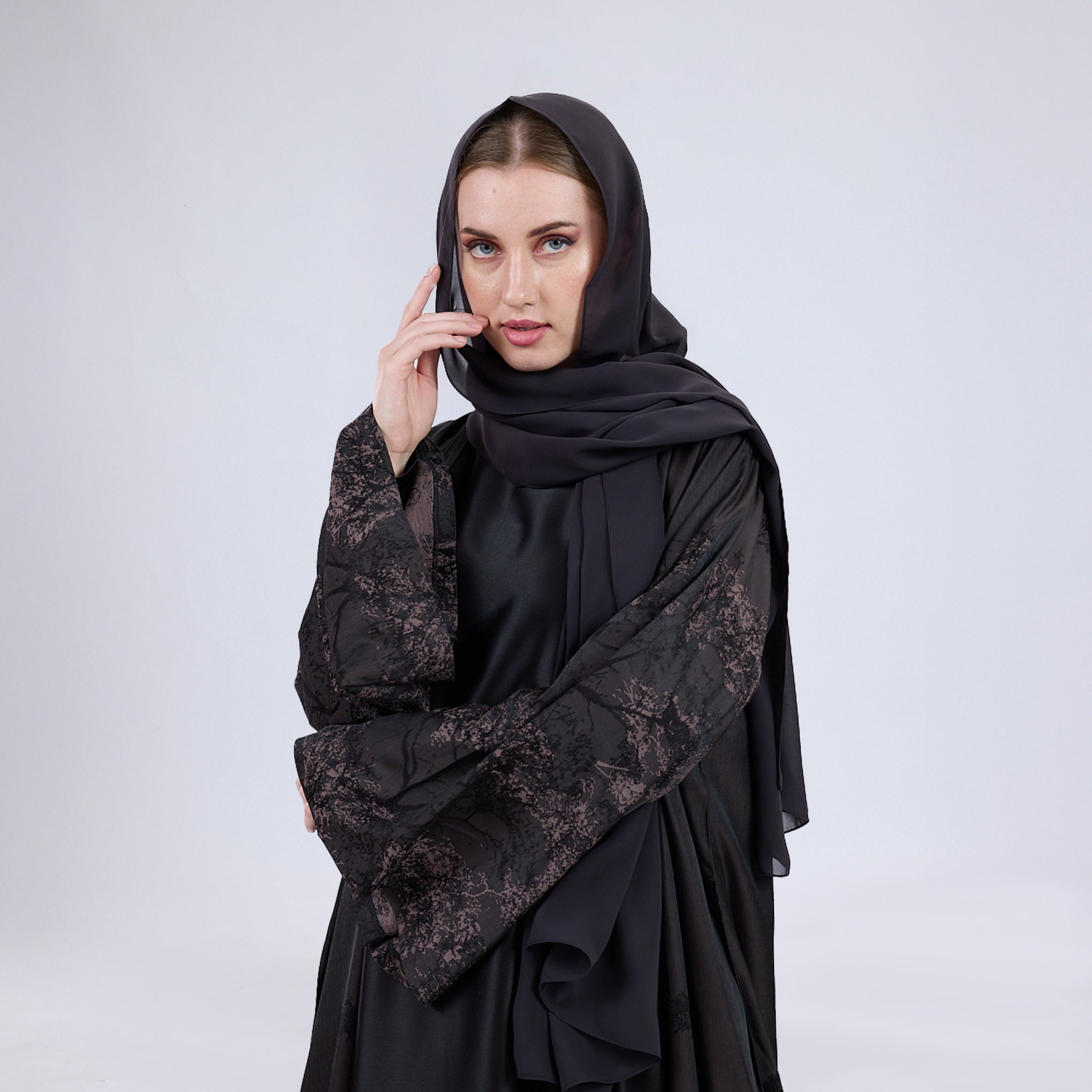 Printed Jacquard Open Abaya with Flared Sleeves Augerbine Grey