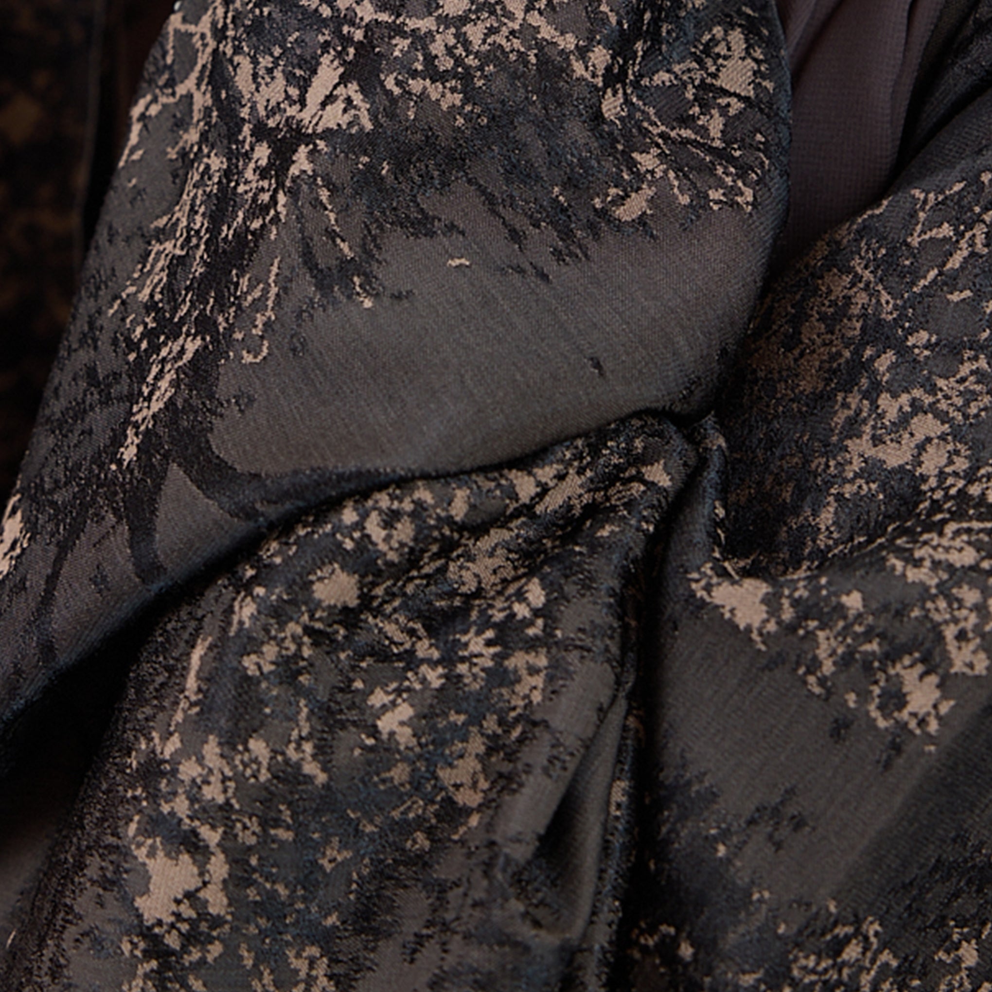 Printed Jacquard Open Abaya with Flared Sleeves Camel Brown