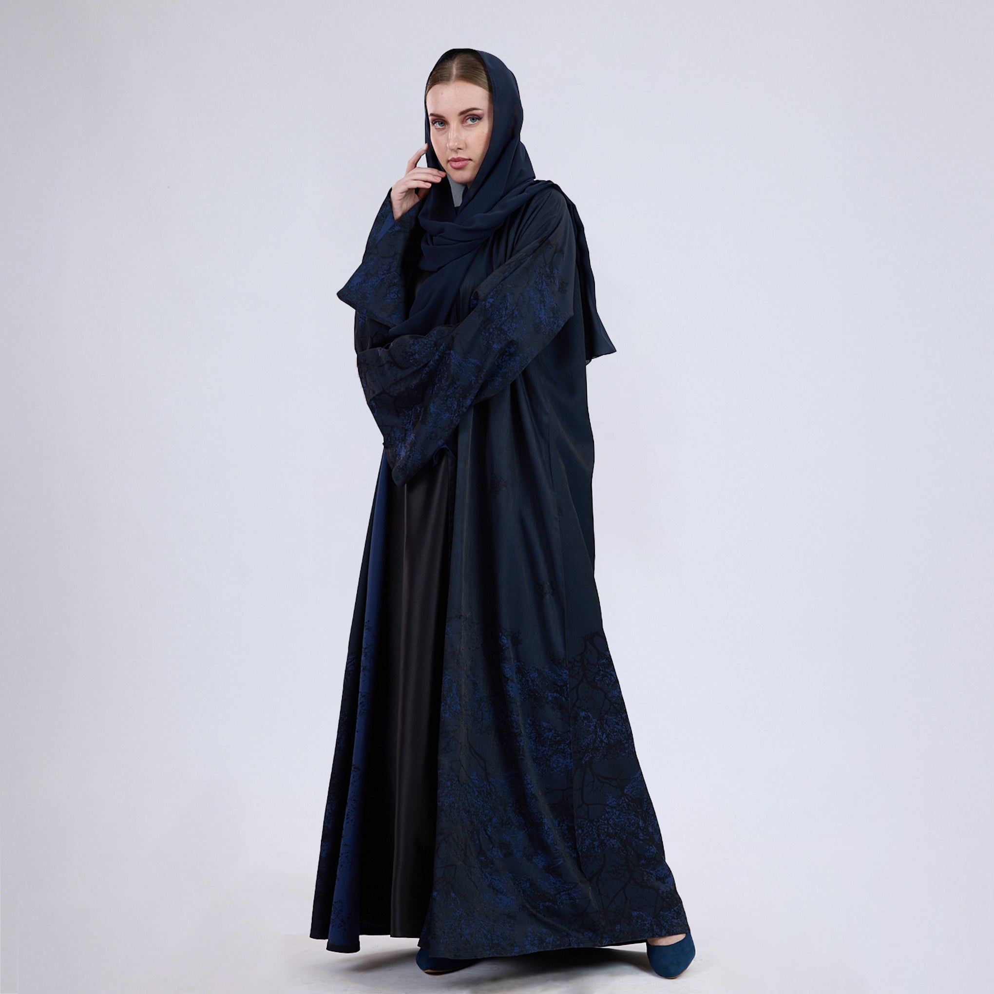 Printed Jacquard Open Abaya with Flared Sleeves Blue