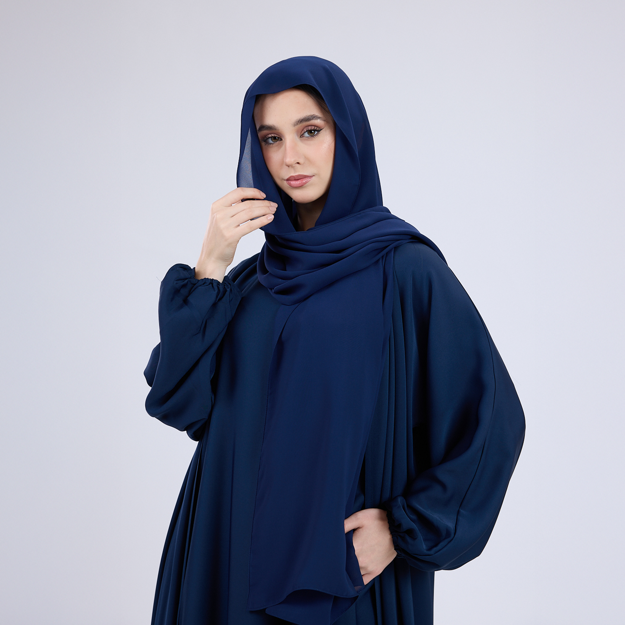 Nida Open Abaya with Elastic Sleeves