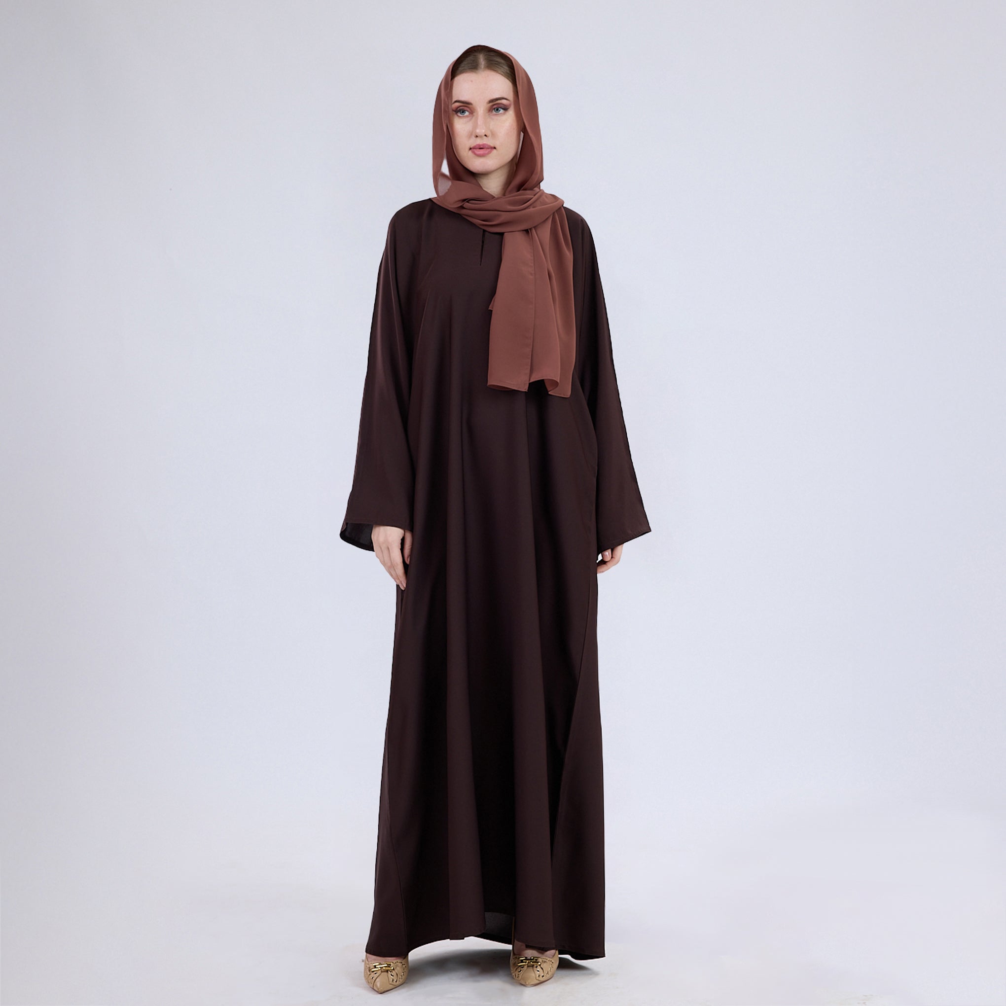 Nida Fabric Classic Closed Abaya With Wide Sleeves