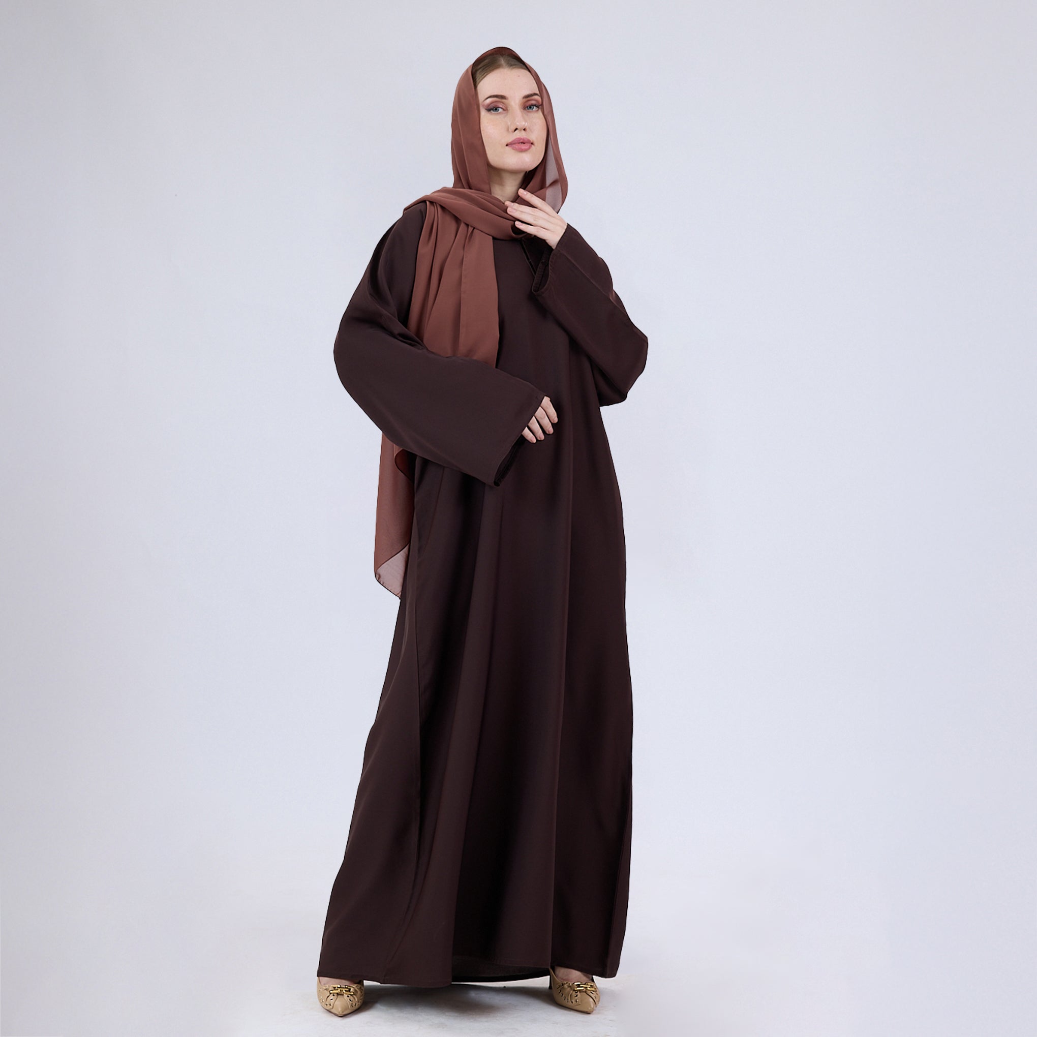 Nida Fabric Classic Closed Abaya With Wide Sleeves