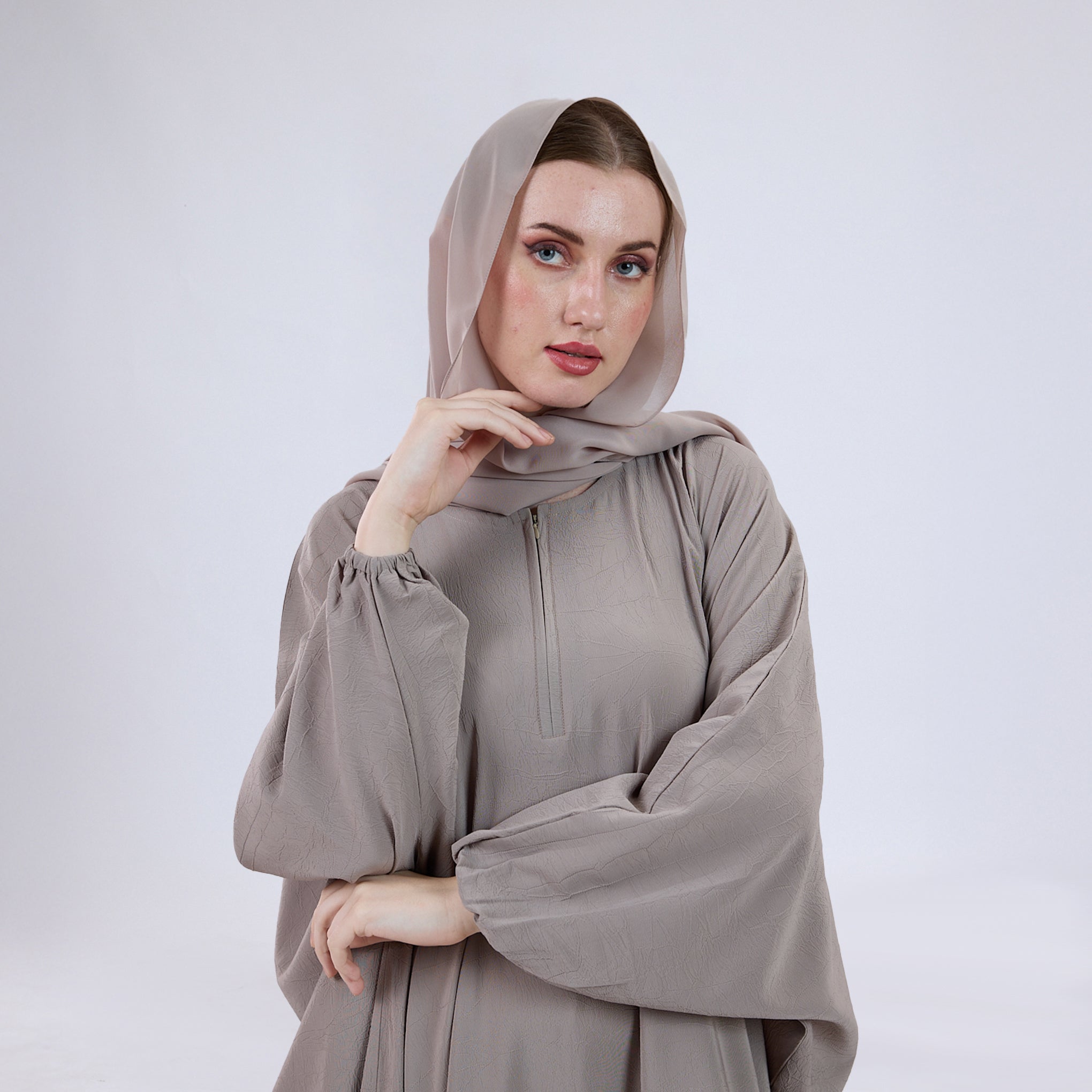 Crush Crepe Butterfly Abaya with Elastic Sleeves & Front Zip