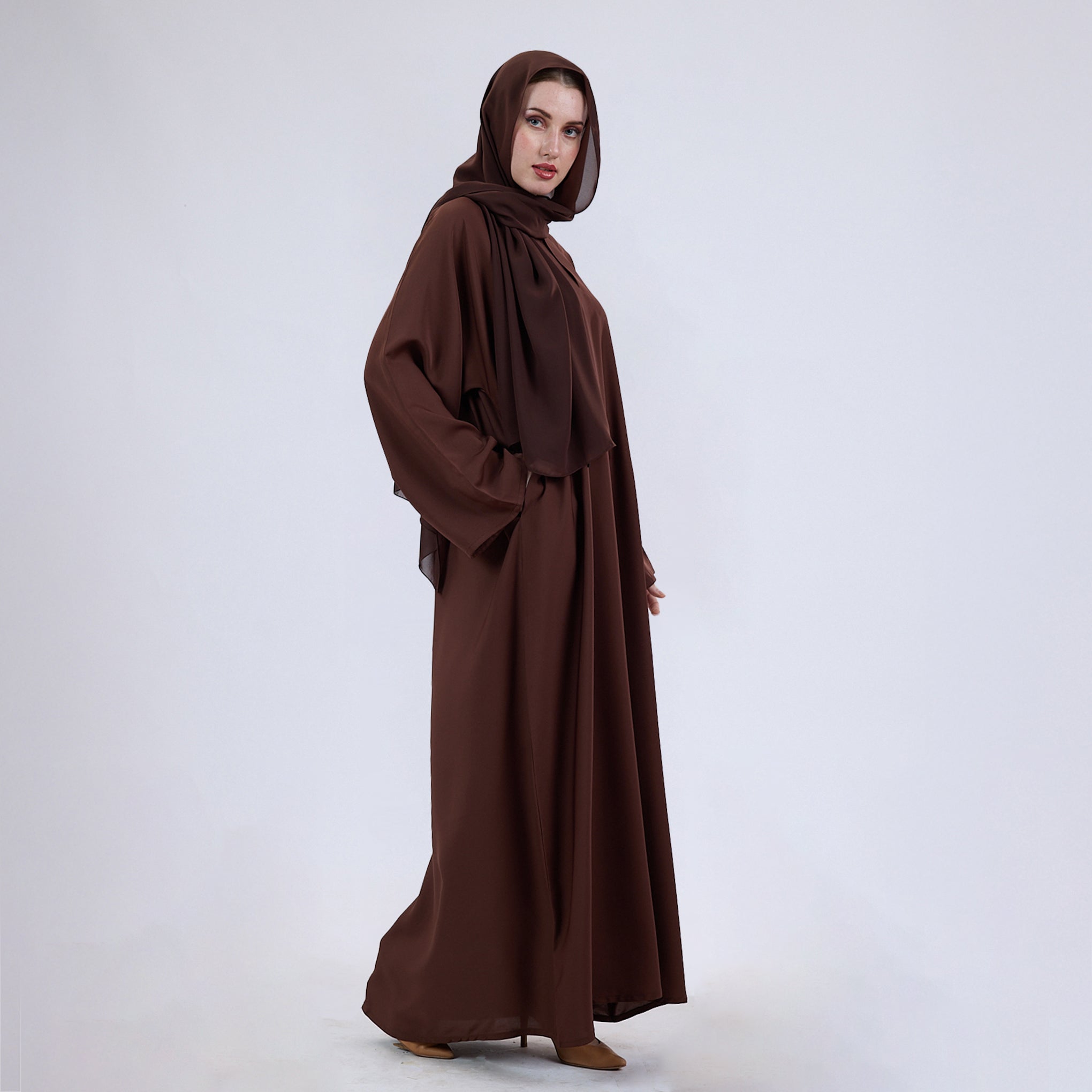 Nida Fabric Classic Closed Abaya With Wide Sleeves