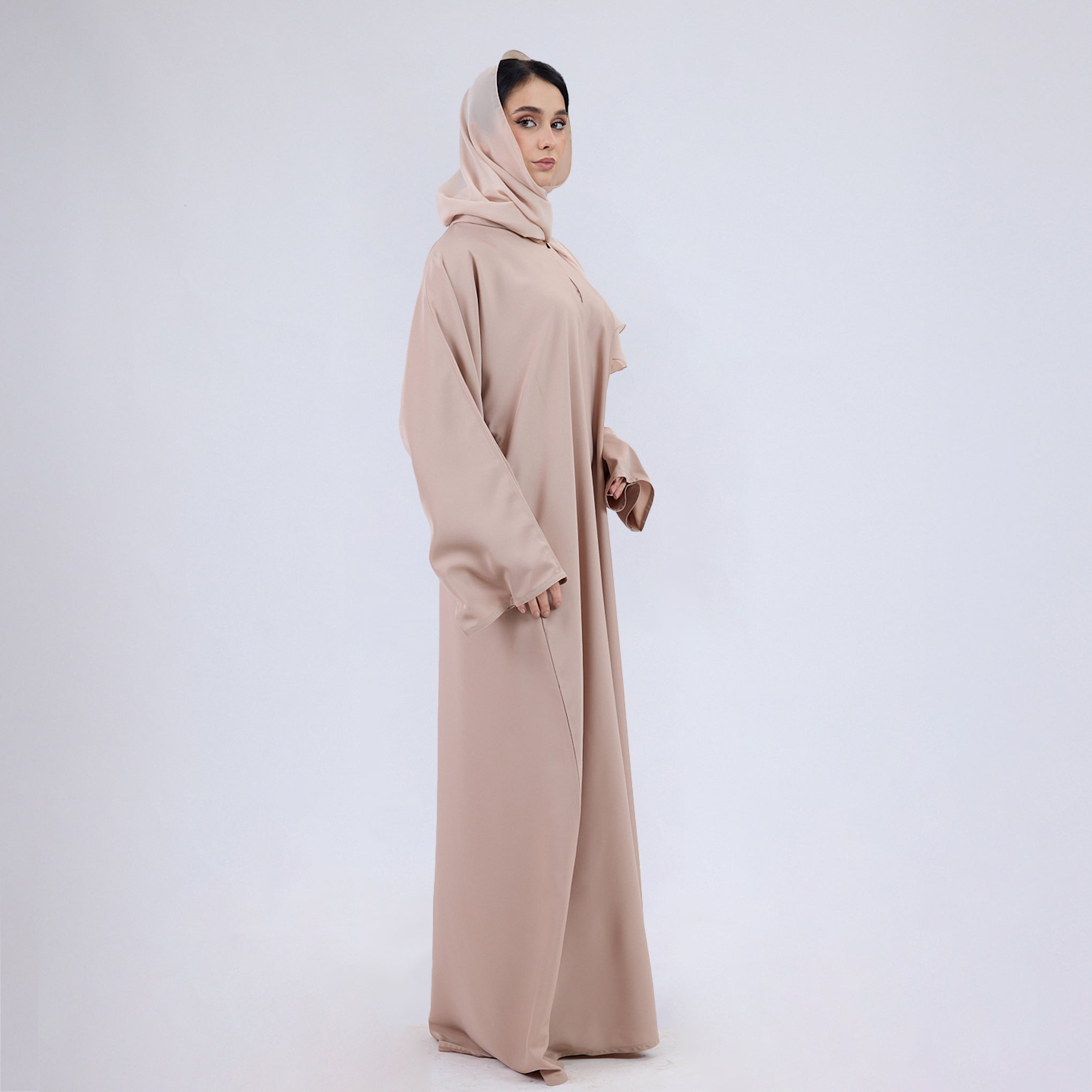 Nida Fabric Classic Closed Abaya With Wide Sleeves
